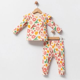 Květinová souprava pro holky . https://www.trendup.cz/triko-kalhoty-flowers/ . #jaro #kvety #kvetiny #holka #proholky...